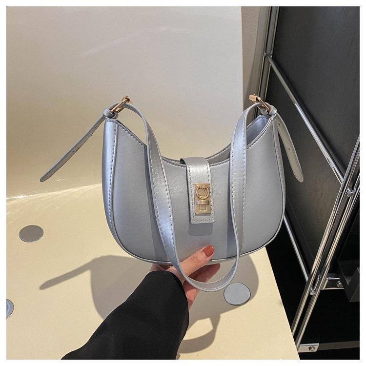 

Зима 2023 Ретро Минималистичная Женская Сумка-Пельмень на Плечо в Корейском Стиле серебряный