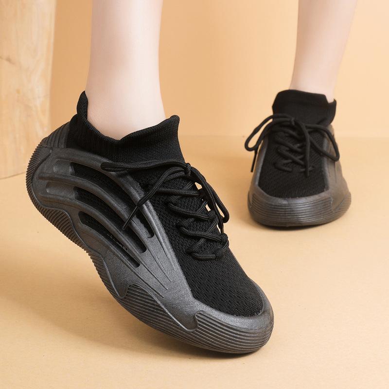 Breathable sneakers women's four seasons summer soft sole light non-slip thin coconut shoes soft sole running