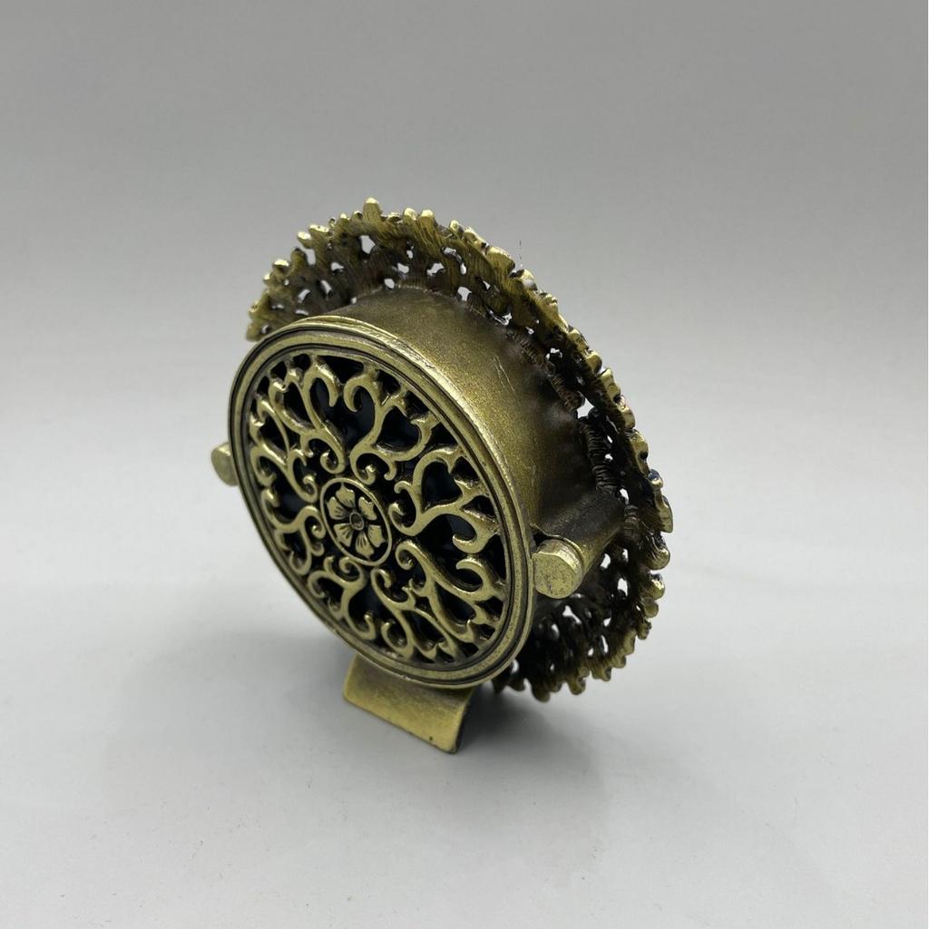 European Simple and Creative Enamel Desktop Clock Metal Ornaments Clock Decoration Household Table Clock Bedroom Alarm Clock