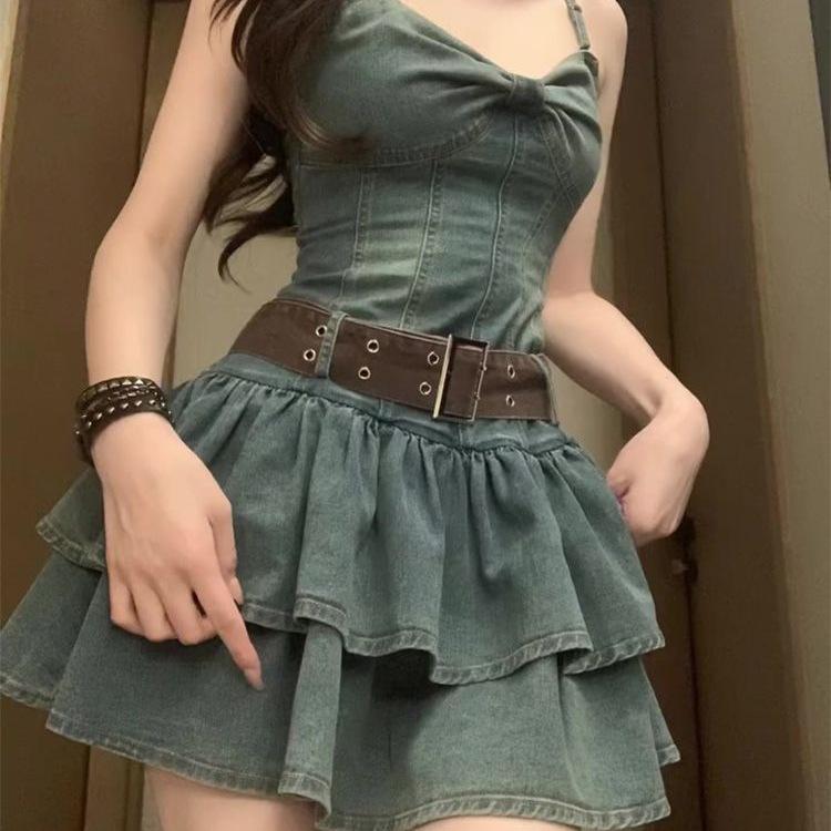 Vestido Bandeau de Mezclilla Retro Americano 2026: Estilo Falda Esponjosa Dulce, Picante y Adelgazante