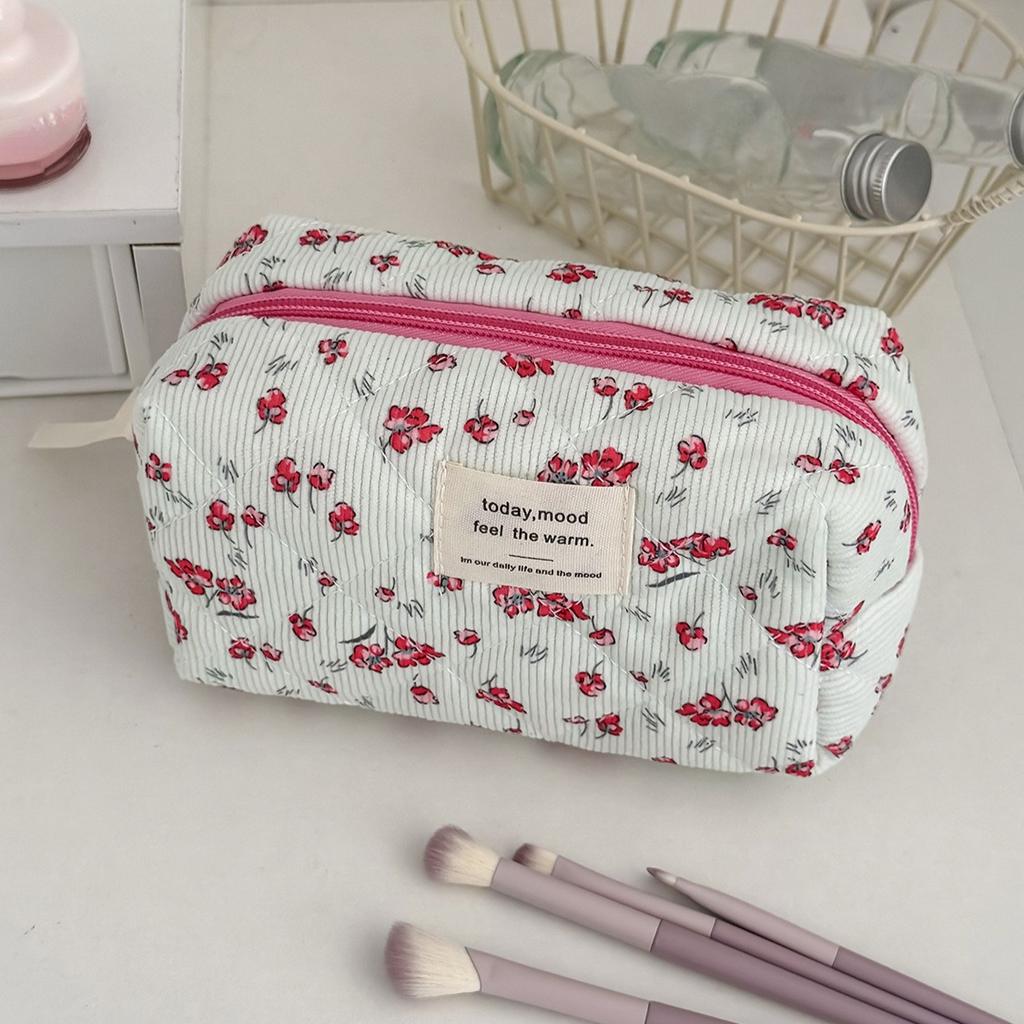 Cute Corduroy Heart Cosmetic Bags for Women Large Capacity Makeup Bag Travel Organizer