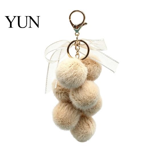 Grape Plushie Charm Plush Keychain for Handbags, Fuzzy Cluster Bag with Bow Bow, Decorative Fluffy Ball Keyring Backpacks and Purses Fruit