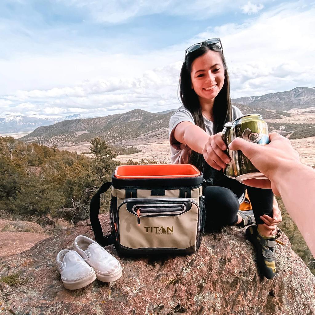 Titan Deep Freeze Cooler 16 Cans Box, 8L, (Moss)