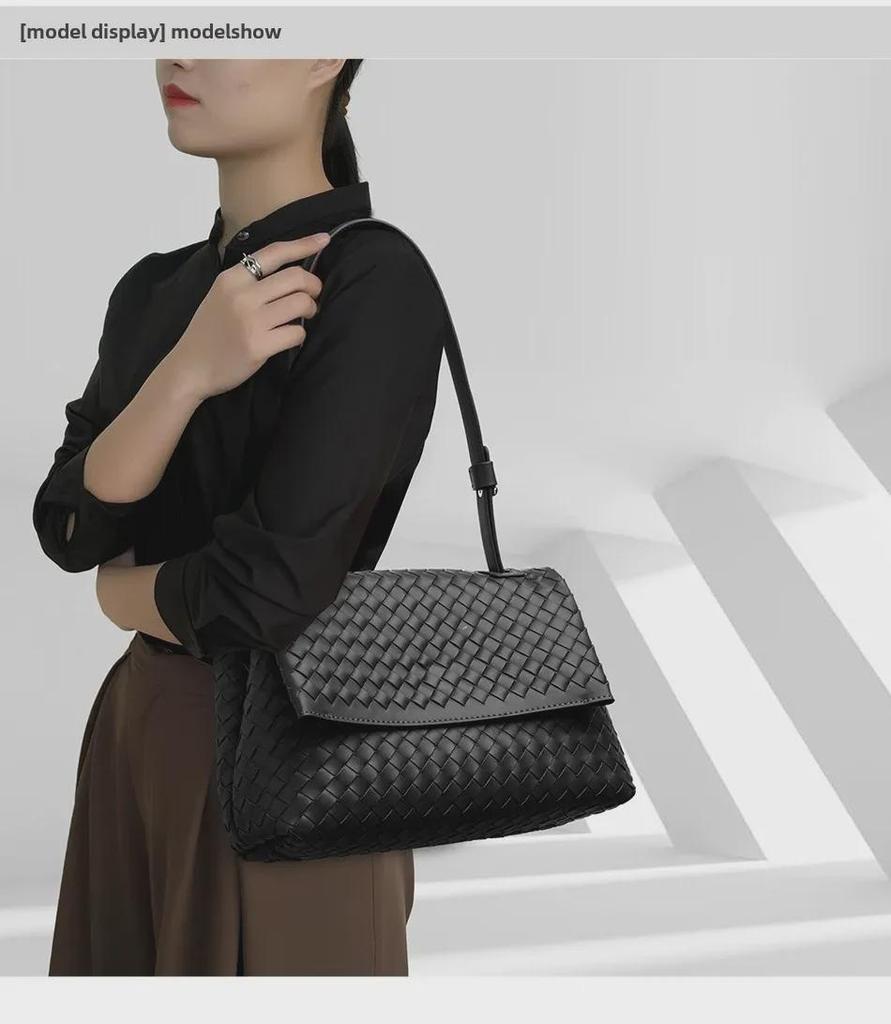 Handgewebte Luxus-Damen-Schultertasche: Elegant, Vielseitig und Modisch für Herbst und Winter