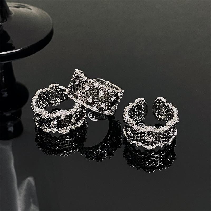 Dark Fengchao Heavy Industry Light Luxury Advanced Sense Color Separation Open Ring Lace Edge Niche Design Sense Personality Ring Female