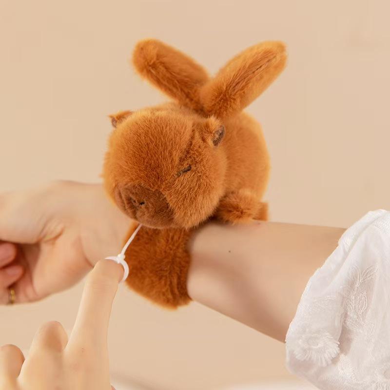 Creative Capybara Snap Circle with Wings Vibrating Doll Aquarium Dolphin Plush Doll Cute Clap Circle Bracelet Dolls