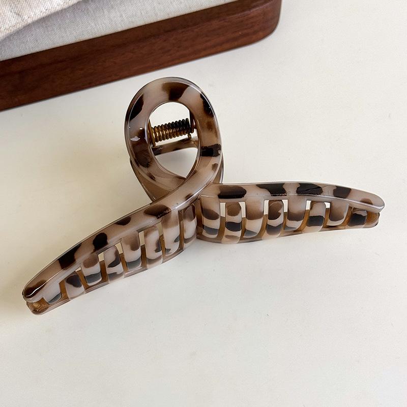 French Style Hair Claw Clips for Women Retro Leopard Print Hair Clip Hairpins Elegant Shark Clip Barrettes Crab Clamp Headwear