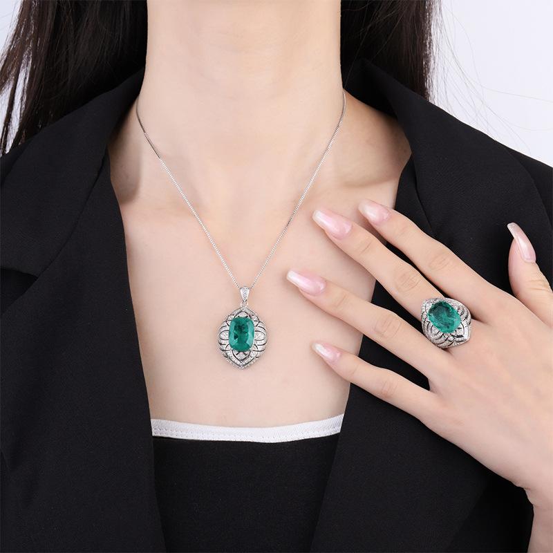 Jewelry Copper Bottom Gold-Plated Simulation Emerald Fat Rectangular Light Luxury Heavy Industry Set Pendant Ring 12 * 16