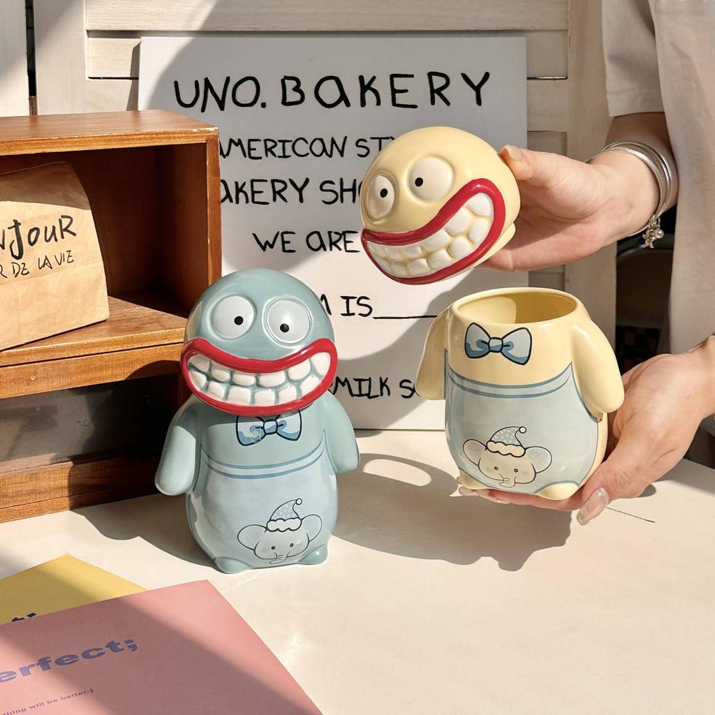 Super cute, ugly and cute, big mouth mud monster ceramic mug, couple pair cup design, birthday gift, souvenir gift box.