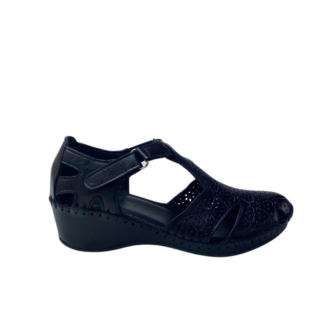 

Літні жіночі босоніжки з натуральної шкіри 38