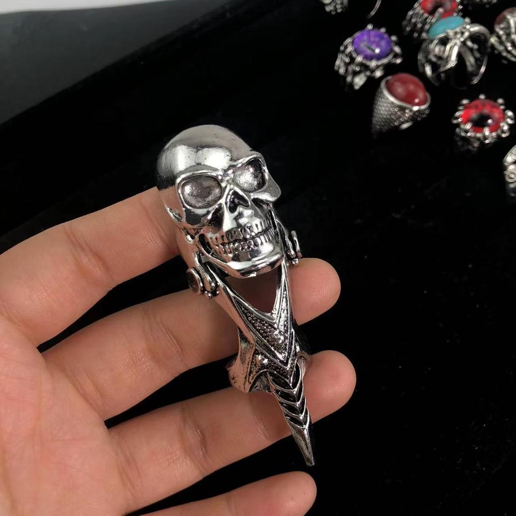 Men's Fashion Skull Finger Rings - Bendable Joint Design In 10 Styles