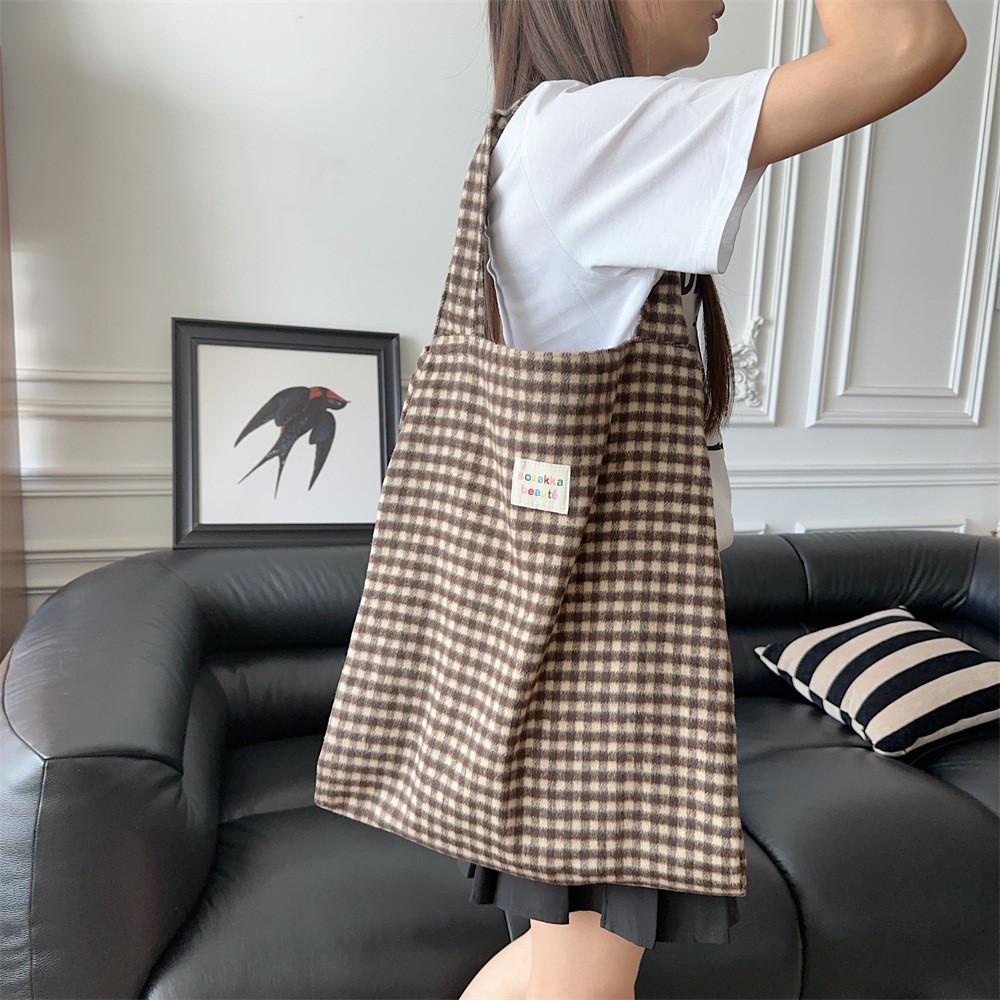 Stylish Plaid Wool Tote Bag For Casual Chic Commuting Versatile Shopping Use