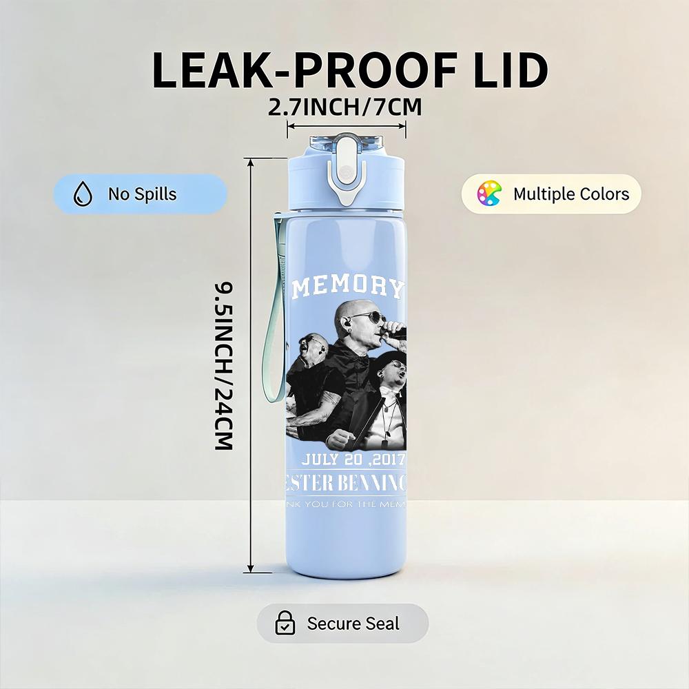 1PC Seated male musician dark portrait print 750ml colorful plastic sports water bottle leakproof pop up lid with straw for outdoor work home use