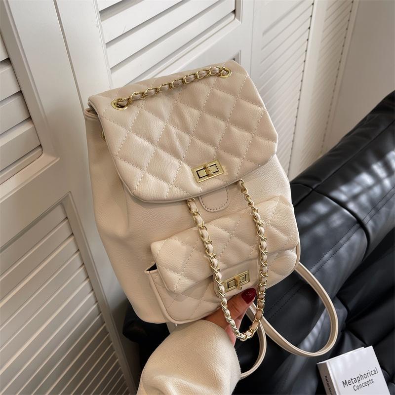 Small bag women's 2026 new diamond chain backpack fashionable and popular portable small backpack