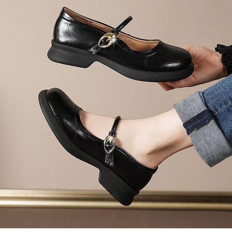Height-increasing soft-soled small leather shoes for women 2025 autumn new French retro round head spring and summer shallow mouth word Mary Jane wo