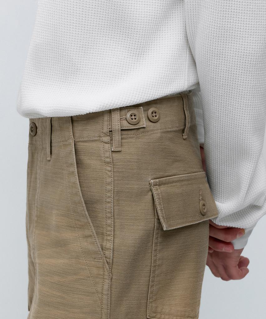 MUSINSA STANDARD Faded Back Satin Fatigue Pants [Beige]