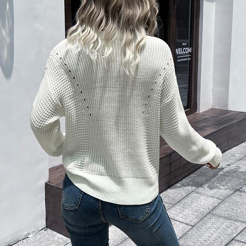Autumn and Winter Women's Sweater Fashion Women's White Long Sleeve V-Neck Twist Sweater