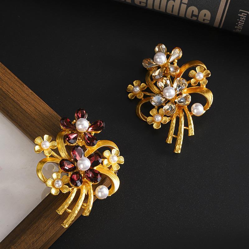 Retro Rhinestone Flower Brooches For Women Unisex 2-color Alloy Plants Party Casual Brooch Pins Gifts