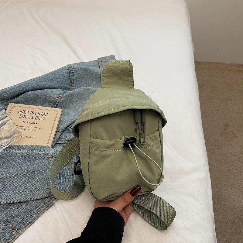 

2025 новый нишевый дизайн японский инс кэжуал простой модный плечевой холщовый мессенджер сумка для мобильного телефона женская зелёный