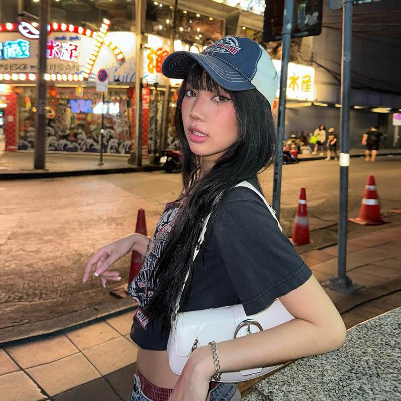 Gothic Tee Y2k Letter Print Off Shoulder Punk T-shirts Women Harajuku Summer Streetwear Grunge T Shirt Aesthetic Sexy Crop Tops