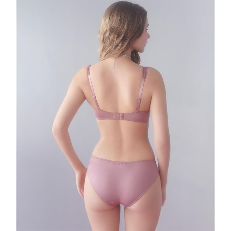 [Peach John] [ Non-wire Sense of Stability Easy To Wear Race Wrap Around the Bust Full Cup Natural Roundness ] Rirakore Lacy Bra Set Underwear Set