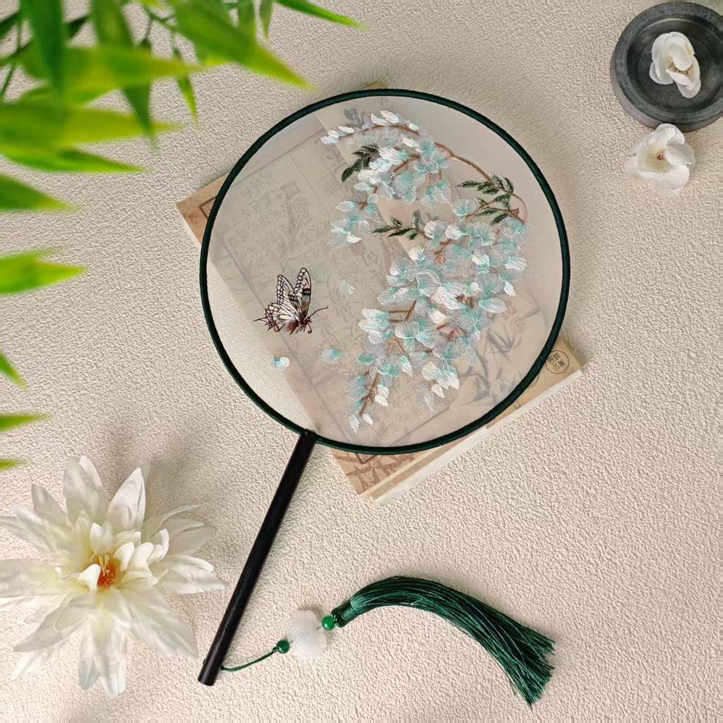 Klassischer doppelseitig bestickter Pfauenfächer - Traditionelles rundes Suzhou Hanfu Tanzaccessoire