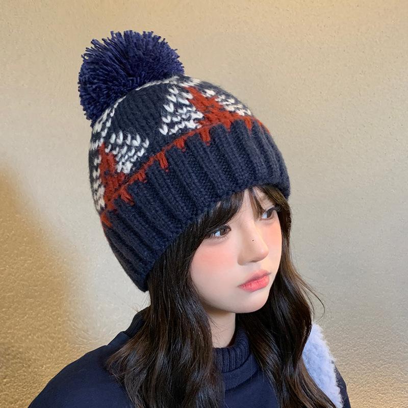 

Autumn and Winter New Retro Jacquard Hat for Women Ear Protection Cold Protection Headband Hat Small Fur Ball Knitted Hat with Face, M（56-58cm）