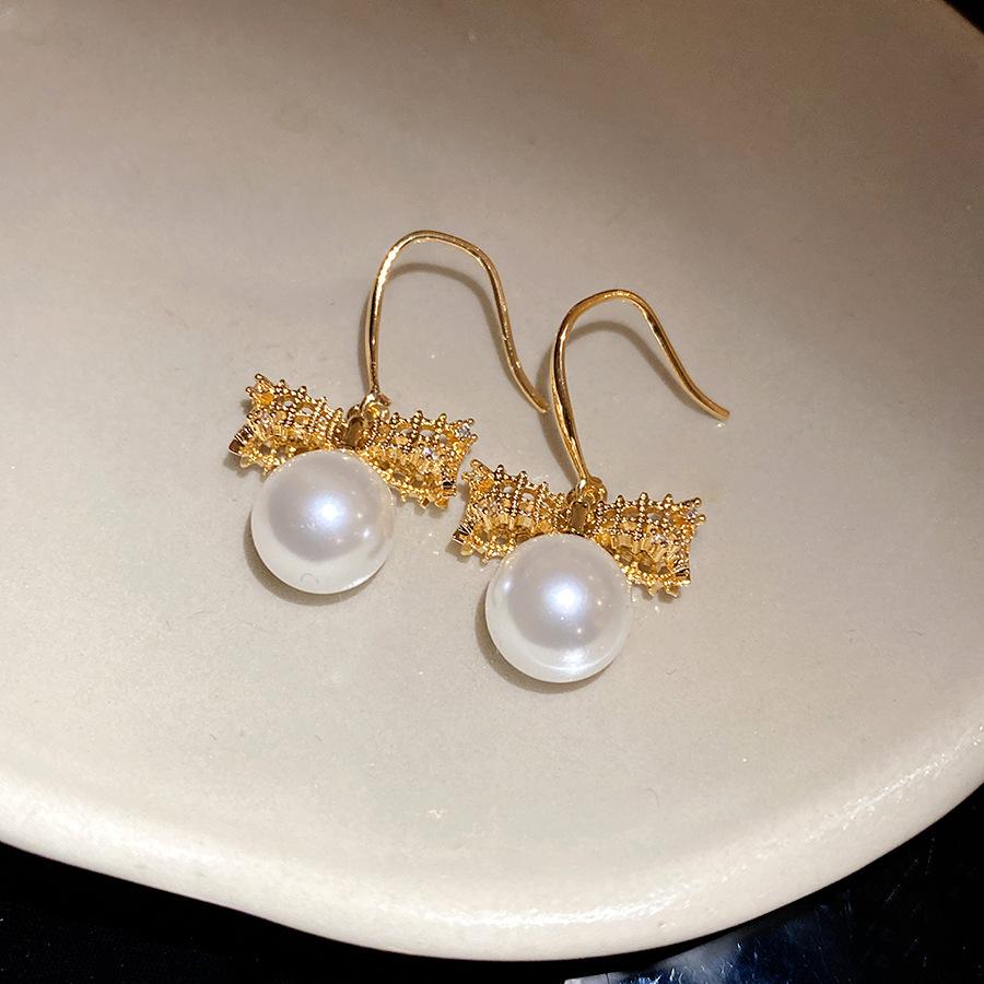 

K real gold electroplated zircon bow pearl ear hook fashion temperament versatile earrings light luxury high-end earrings