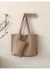 High-End Versatile Rivet Large Capacity Shoulder & Tote Bag