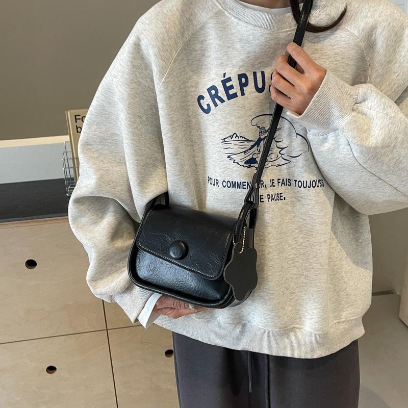 Retro Small Bag Women's 2025 Spring and Summer New Trendy Fashion Shoulder Bag Summer High Sense Versatile Messenger Small Square Bag