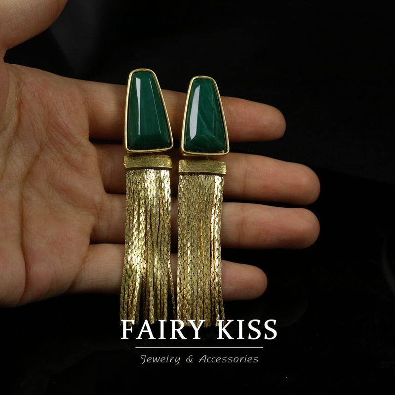 Pendientes de Hombro Largos con Flecos Estilo Palacio, Pendientes con Cadena de Cobre y Piedra Verde de Diseño Personalizado con Temperamento Exquisito