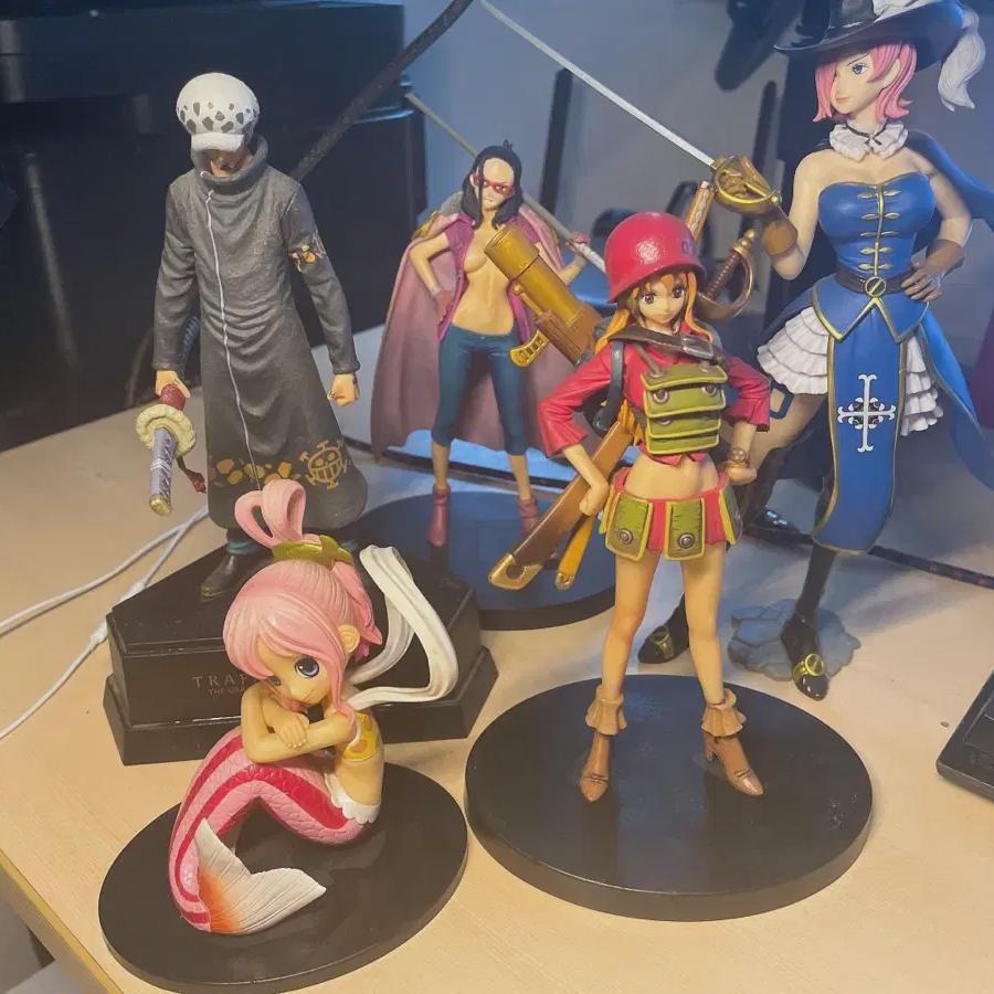 

Фигурки One Piece продаются оптом