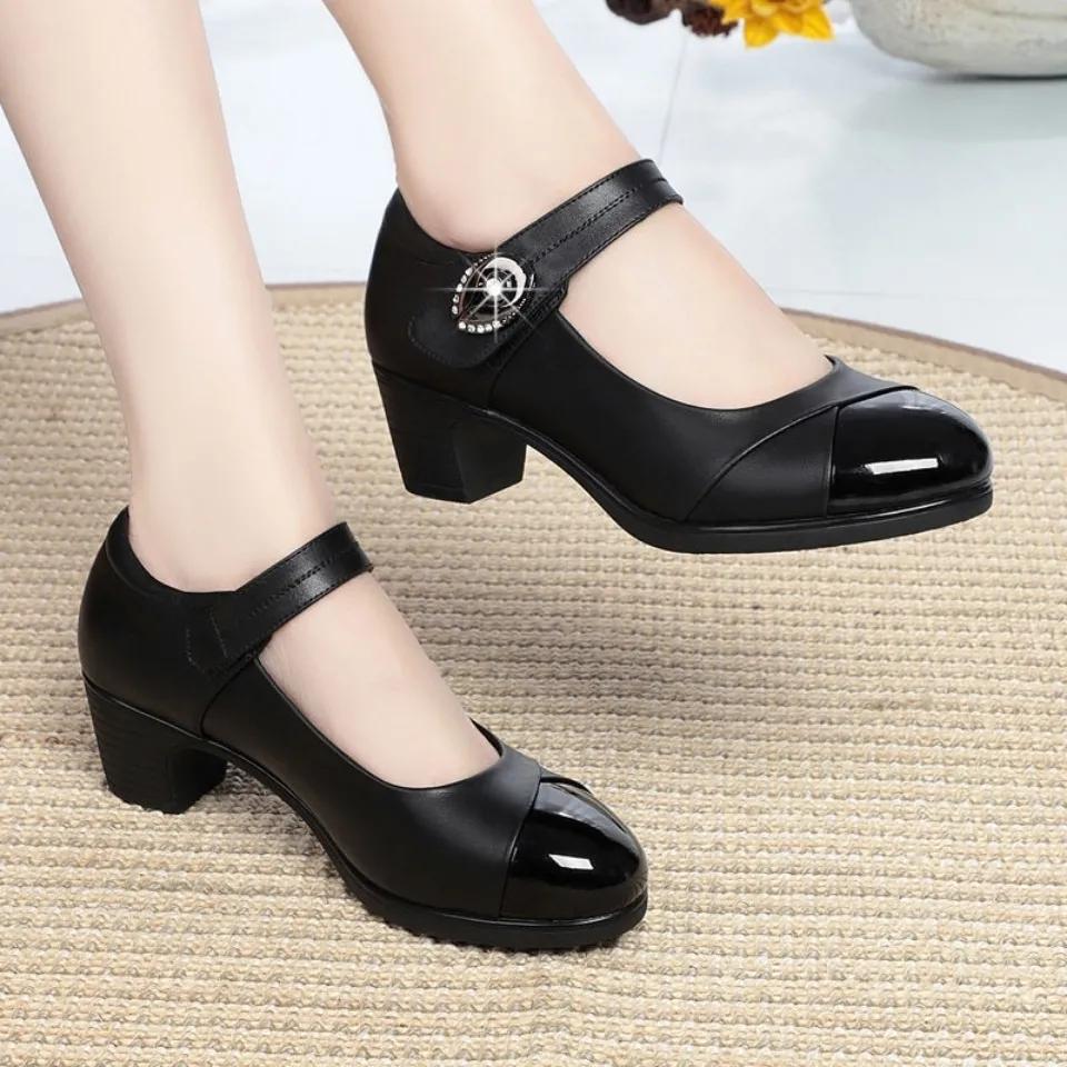 Chaussure Unique Femme Printemps et Automne Antidérapante Velcro Chaussures en Cuir Chaussures de Danse Talons Épais Chaussures de Travail