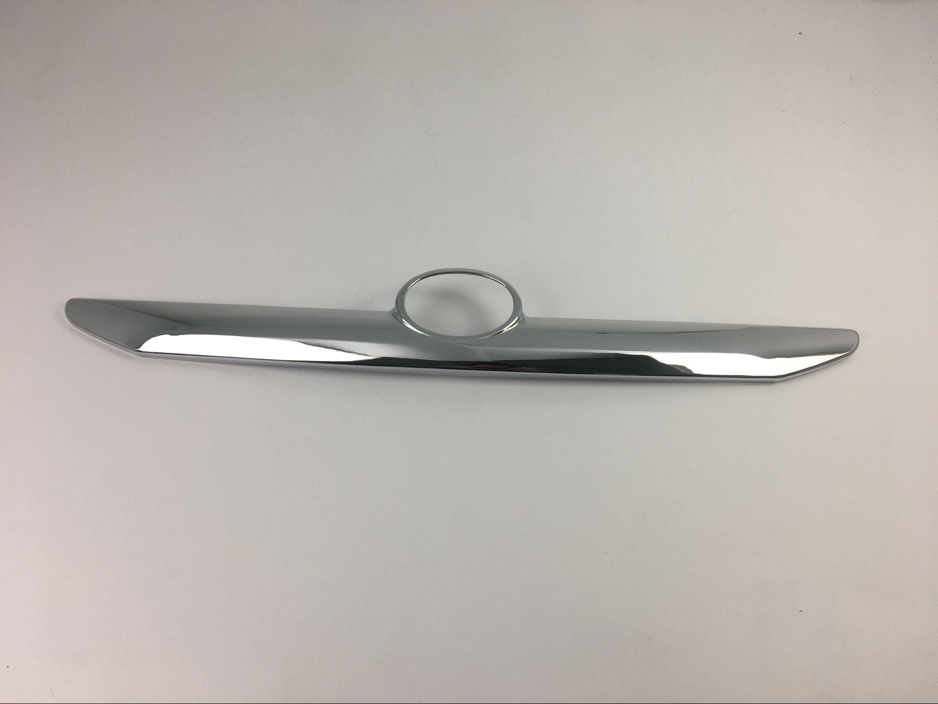 

Декоративная накладка на заднюю крышку багажника для Yaris Zhi Xuan 2014-2016 No