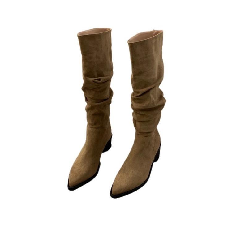 Moteriški aukštakulniai smailianosiai zomšiniai batai su aksominiu pamušalu, 2024 m. rudens/žiemos kolekcija - ilgo riterio stiliaus