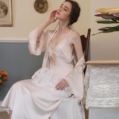 Sexy Nachthemd Damen Zweiteiliges Set Frühling und Herbst Neue Ice Silk Sling Lace Pyjamas Mittellanger Sommer Home Kleidung Anzug