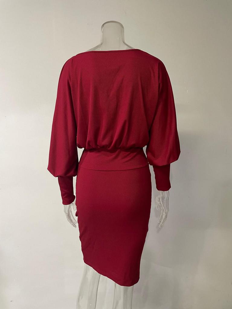 2024 European & American Autumn/Winter Slimming Figure-Flattering Plus Size Knitted Batwing Sleeve Dress