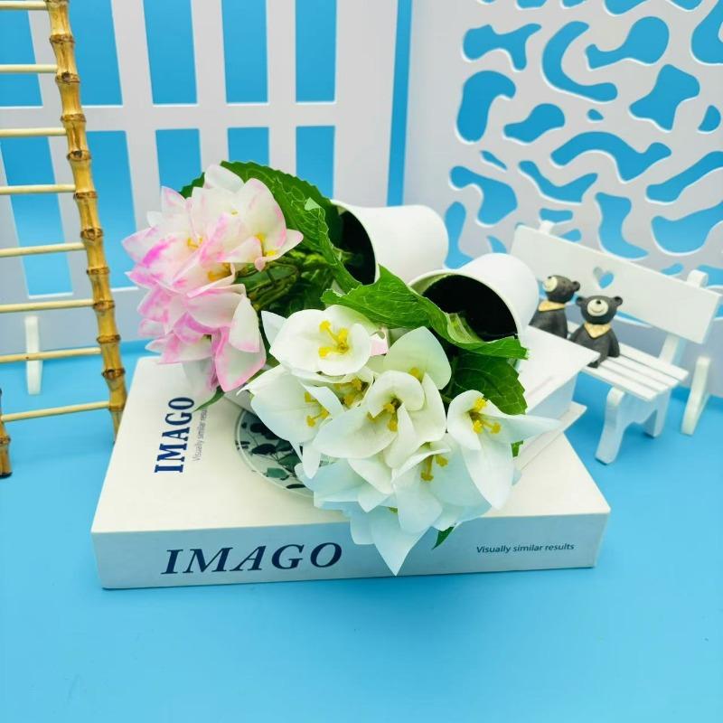 Small Decorative Items Such As Triangular Rose Mini Bonsai Artificial Flowers Artificial Green Plants and Artificial Potted Plants for Decoration