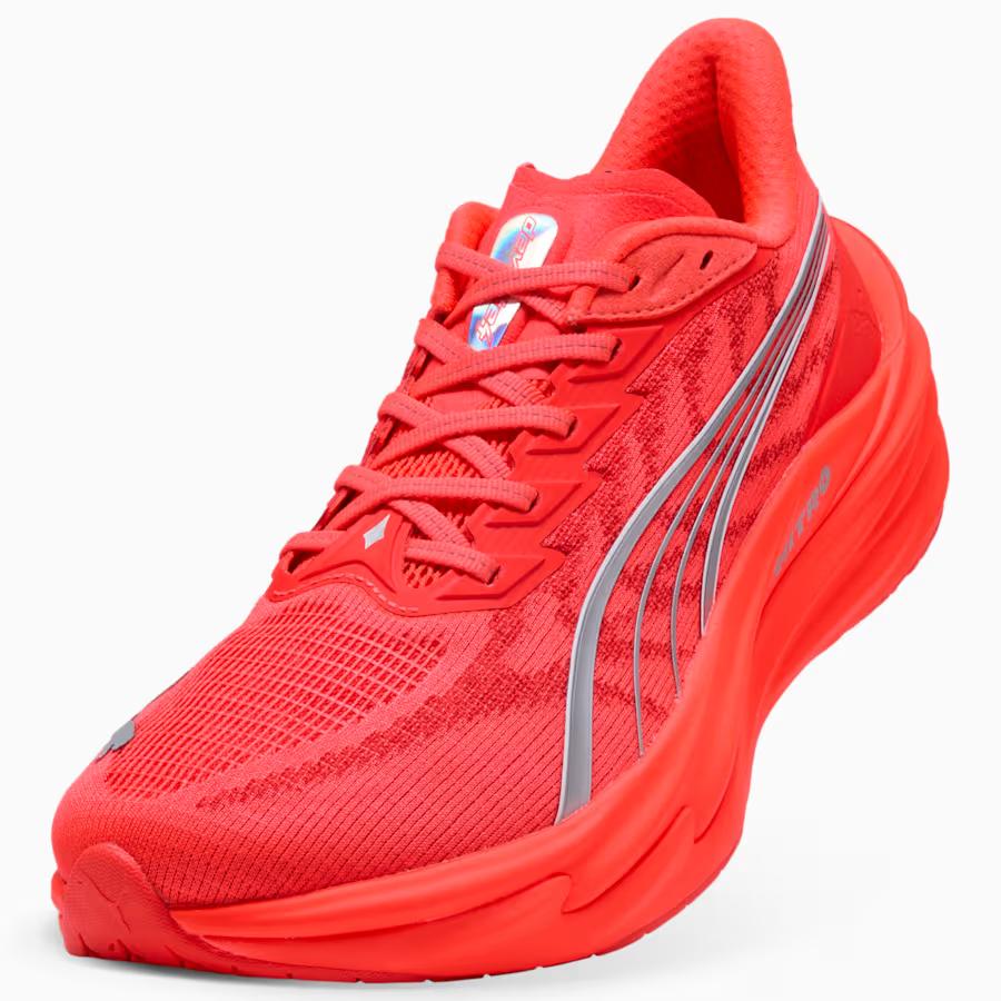 312123-19 Puma Deviate Nitro 4 "Ultra Red/PUMA Silver" (Men's)