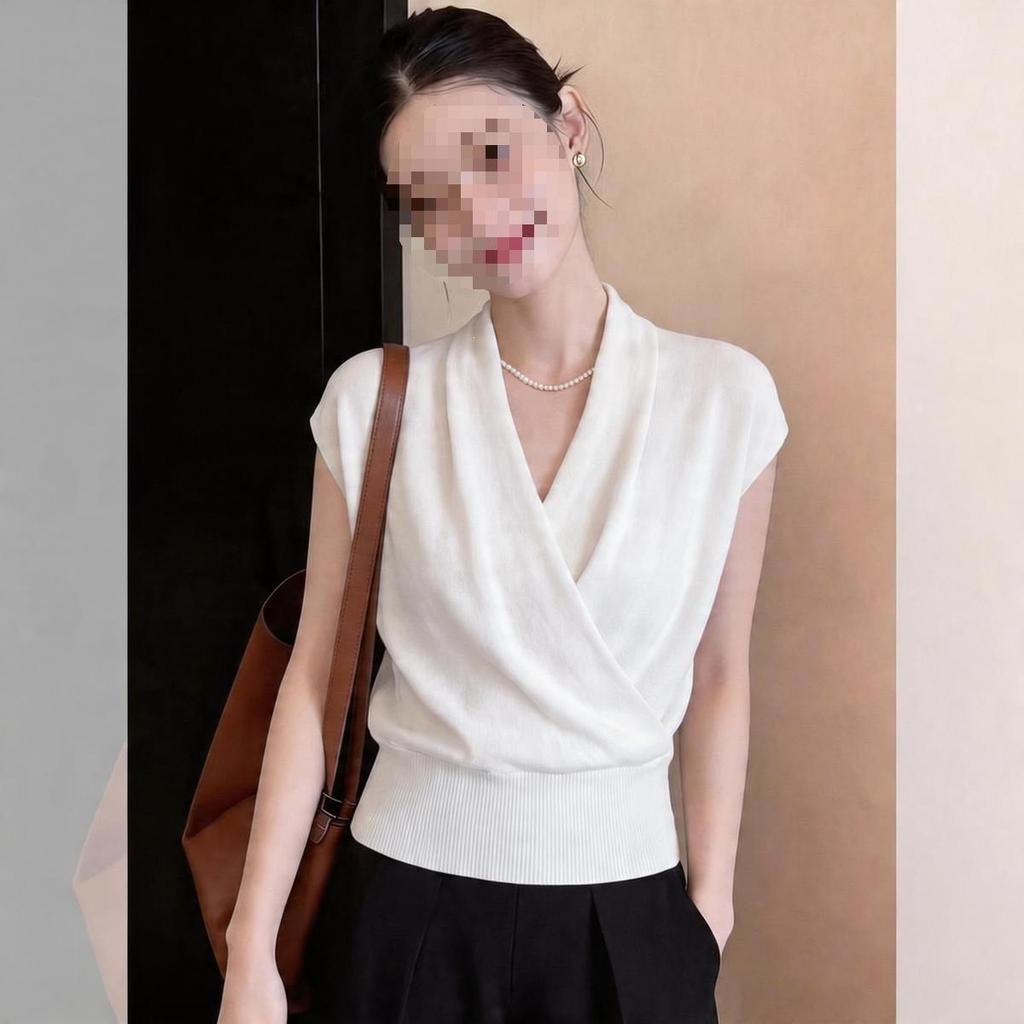 Women's Waist-Cinched Tencel Short-Sleeve Knit Top - Slimming, Stylish, Chic Summer Casual