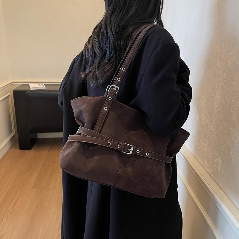 Trendy Fashion Simple Belt Buckle Retro Women's Underarm Bag Elegant Shoulder Bag Very Suitable for Daily Life, Shopping, and Women's Holiday Gifts