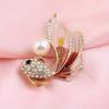 Vintage Goldfish Brooch Colourful Rhinestone Gradient Tail Goldfish Animal Brooch Female Suit Cardigan Pin Decoration