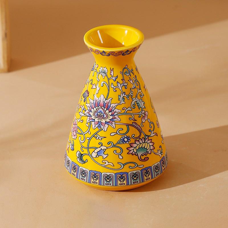 Small Ceramic Vase for  Handmade Elegant Vintage Chinese Painting  Enamel Glazed Porcelain Decorative Vases for Office Home