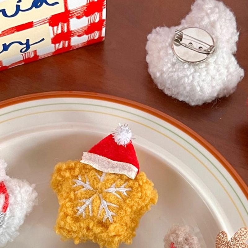 Lovely Christmas Theme Brooch for Adult Children Festival Clothes Decorative Plush Pin for Seasonal Festival Party Props