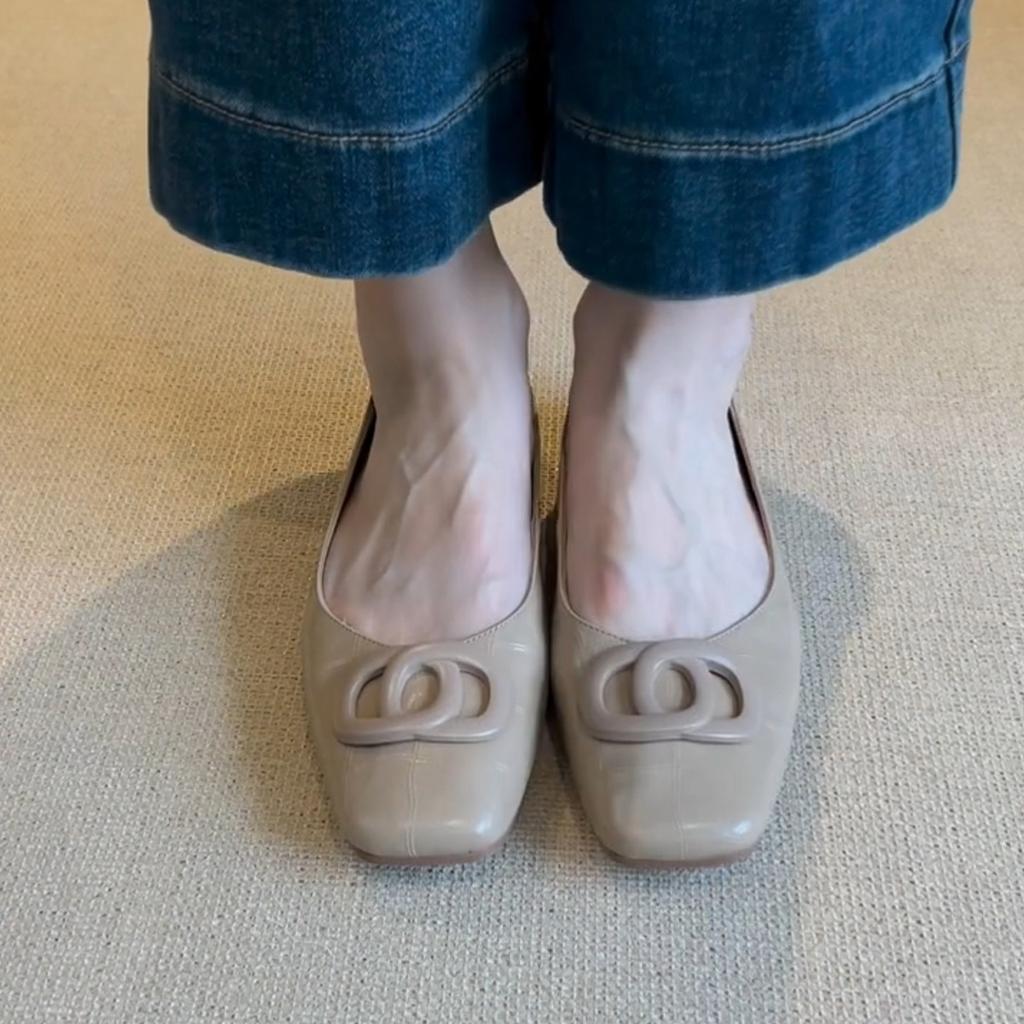 Sheepskin French Leather Shoes Versatile Flat-soled Grandma Shoes Women's Shallow Mouth Square Head One Pedal Commuting Mary Jane Single Shoes