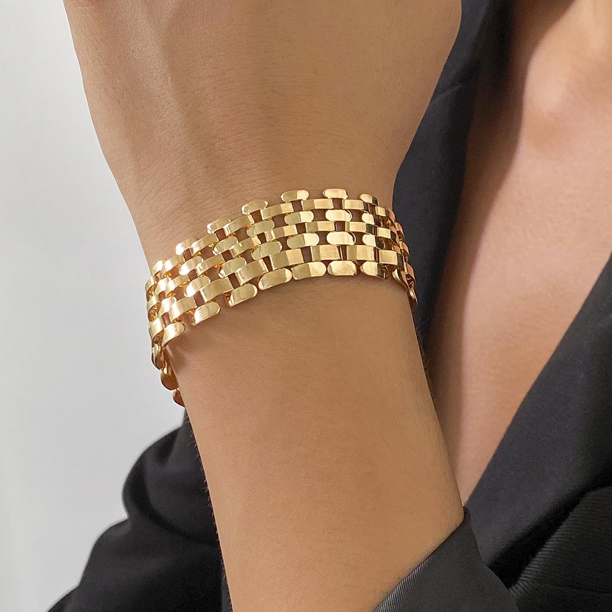 

Exaggerated Thick Chain Bracelet for Women Punk Big Metal Chunky Bangles Wide Hand Chains Jewelry 2026 Fashion Femme Girls Gifts