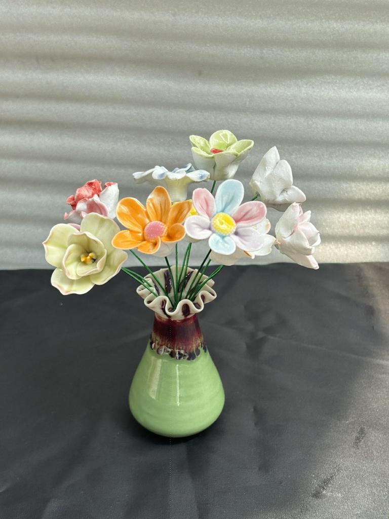 Handmade High-Temperature Ceramic Flower Bouquet Ornament