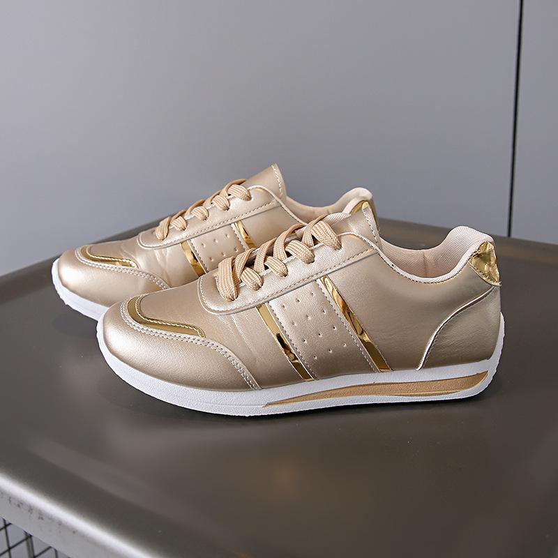 Sports shoes 22 spring and autumn new European and American large-size flat-bottom color matching Forrest Gump board shoes single shoes