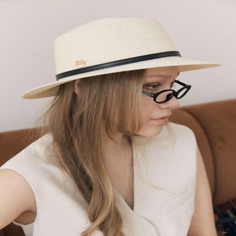 

Женская плетеная шляпа-панама с широкими полями и плоским верхом Белая H023 white