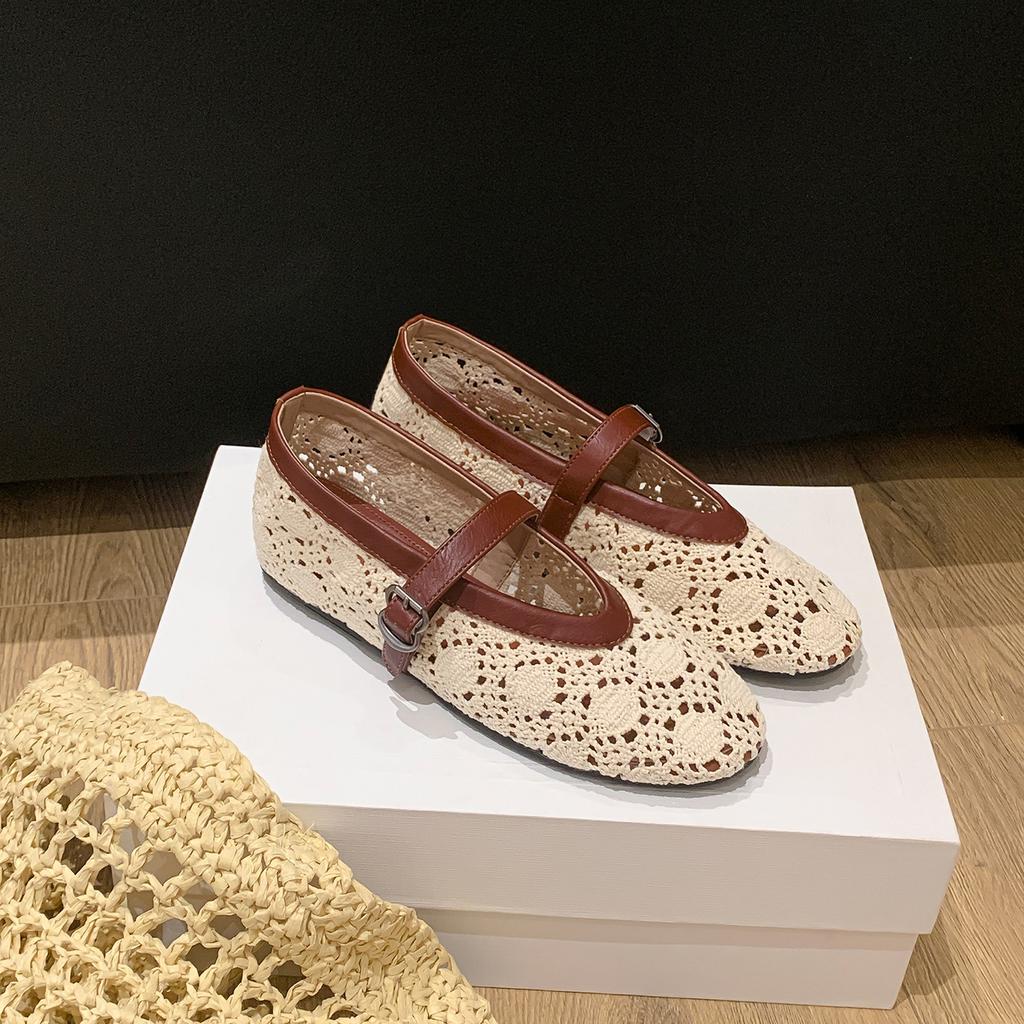 Grape mother's new romantic hollowed-out crochet splicing versatile shallow mouth one-word belt Mary Jane women's summer flat-soled single shoes